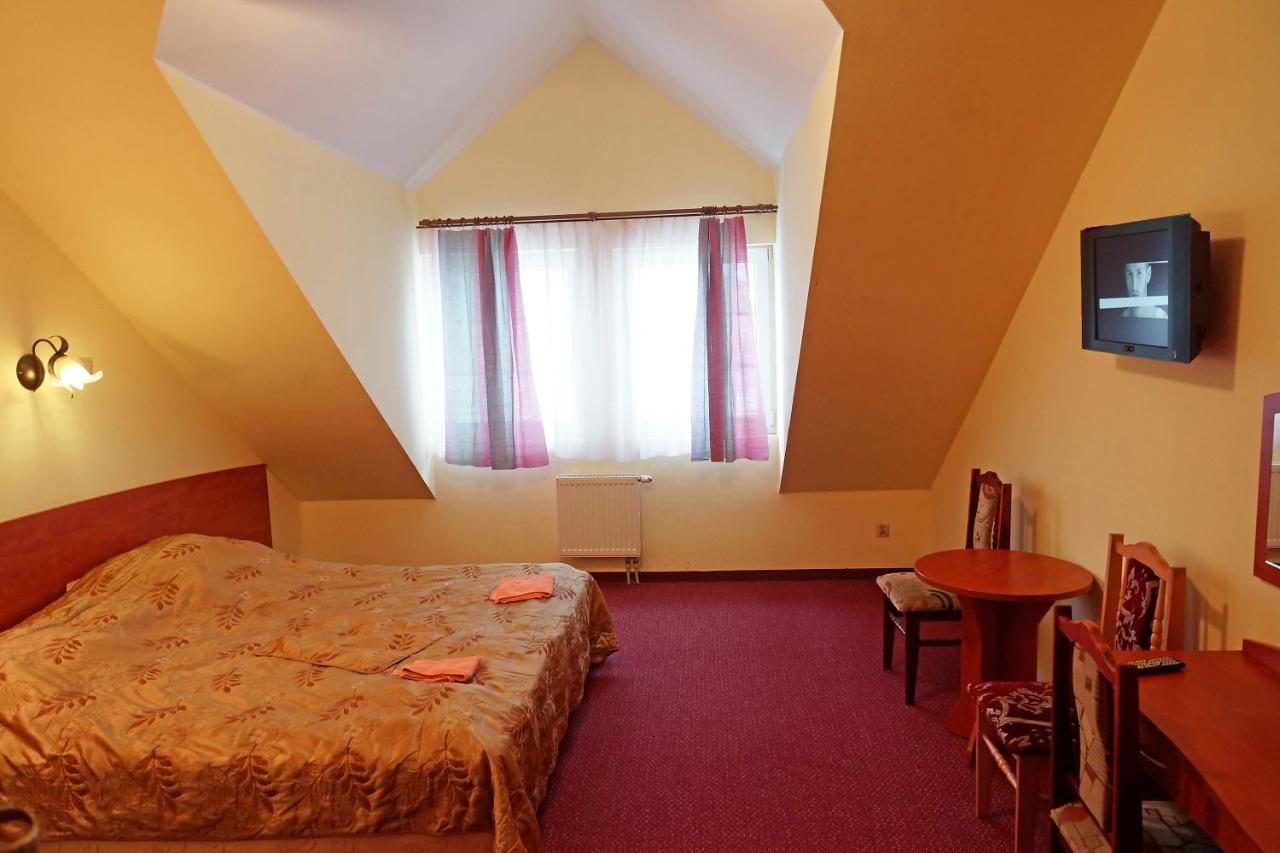 Hotel Dw Mieszko Karpacz Zimmer foto